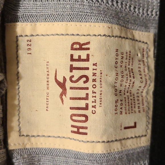 Hollister gray colour cardigan/jacket, Size L (runs small) - Picture 2 of 6